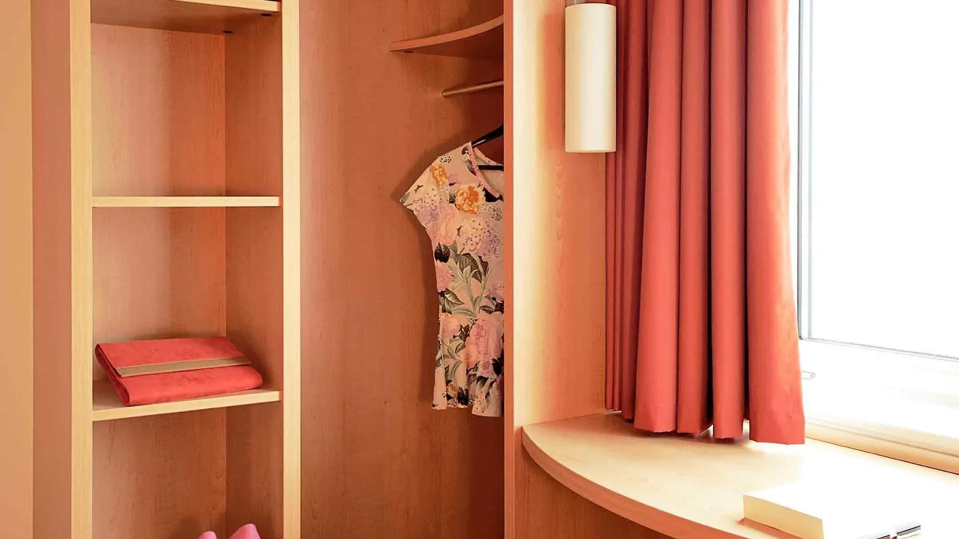 Hotel Ibis Budget Malaga Aeropuerto Avenida De Velazquez