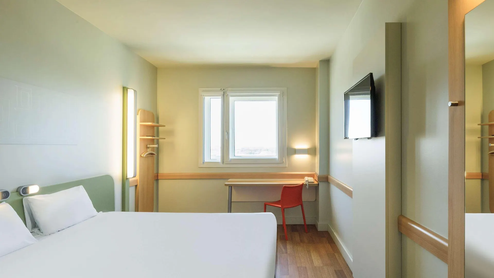Ibis Budget Malaga Aeropuerto Avenida De Velazquez Hotel