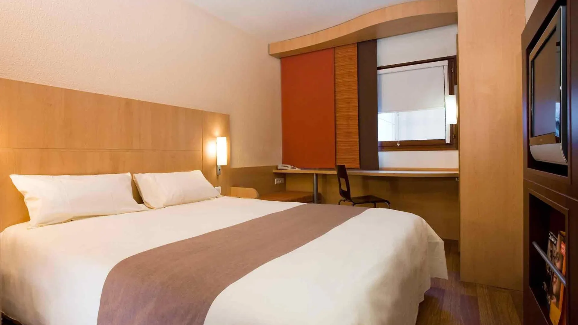 Ibis Budget Malaga Aeropuerto Avenida De Velazquez 2*,